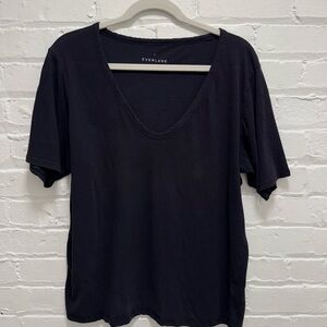 Everlane Women's Black V-Neck Top